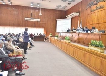 محافظ أسيوط يوافق على اللائحة الأساسية لمركز معلومات شبكات المرافق ويقرر إنشاء “رامب” لذوي الاعاقة بكافة المصالح الحكومية