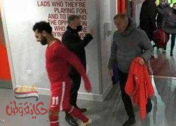 بعد الحديث عن إصابة.. صلاح ينشر صورة “الاستشفاء”