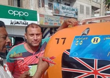 ملصقات وأجرة موحدة لتوكتوك الفشن