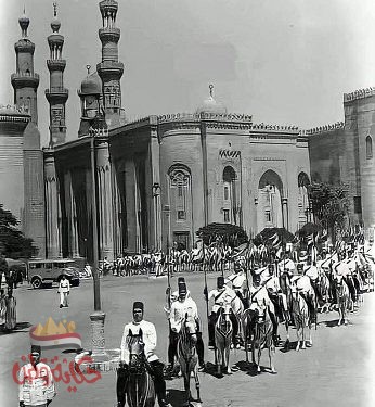 مشهد من الاحتفالات بذكرى المولد النبوي الشريف و عرض للبوليس المصري  بميدان القلعة عام 1951