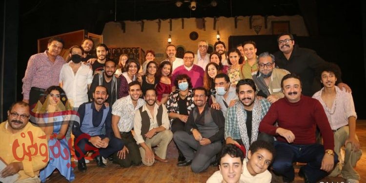 وزير الثقافة تشهد ” أفراح القبة ” بحضور قيادات البيت الفنى