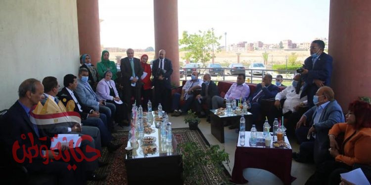 صبحي : يبحث تعظيم الفرص الاسثمارية مع جمعية مستثمري مدينة العاشر من رمضان