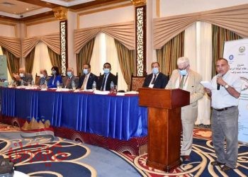 محافظ الفيوم يشهد ورشة عمل مشروع تحسين الميكنة الزراعية المستدامة