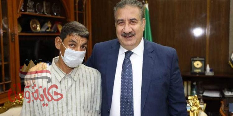محافظ المنوفية يكرم ابن قرية بالمنوفية عاملاً بمنظومة النظافة بقويسنا