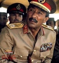 الرئيس الراحل السادات : مضيت لليهود على ورقة وأخدت سينا