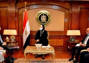وزيرة التجارة والصناعة تبحث مع سفير كوريا الجنوبية بالقاهرة مستقبل العلاقات الاقتصادية بين البلدين