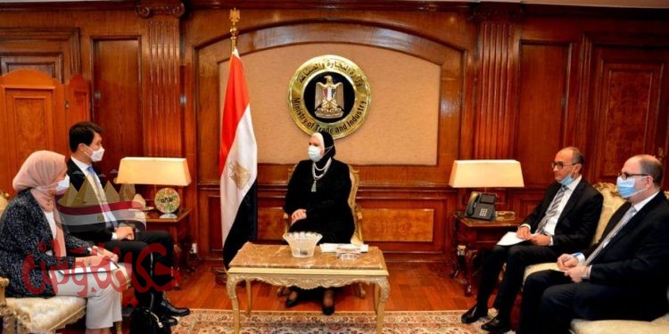 وزيرة التجارة والصناعة تبحث مع سفير كوريا الجنوبية بالقاهرة مستقبل العلاقات الاقتصادية بين البلدين