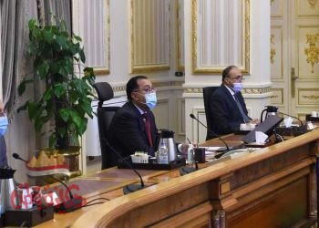 رئيس الوزراء يكلف بتوفير التمويل المطلوب لاستكمال تنفيذ مشروعات لمعالجة مياه الصرف الصحي بالمحافظة