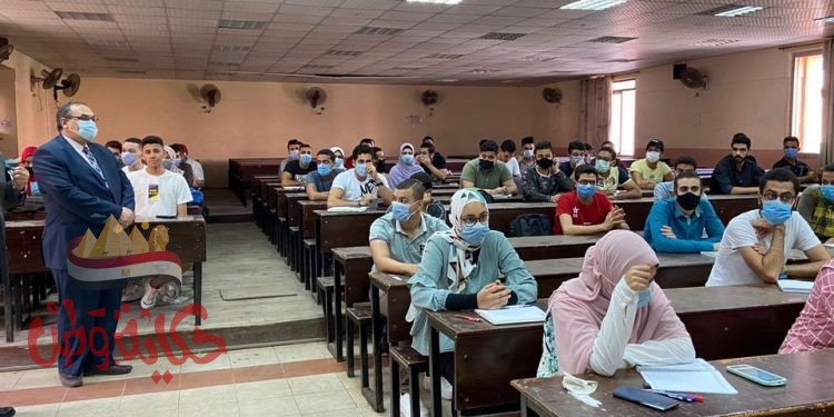 نائب رئيس جامعة بنها لشئون التعليم والطلاب يتفقد الكليات فى أول أيام العام الدراسي