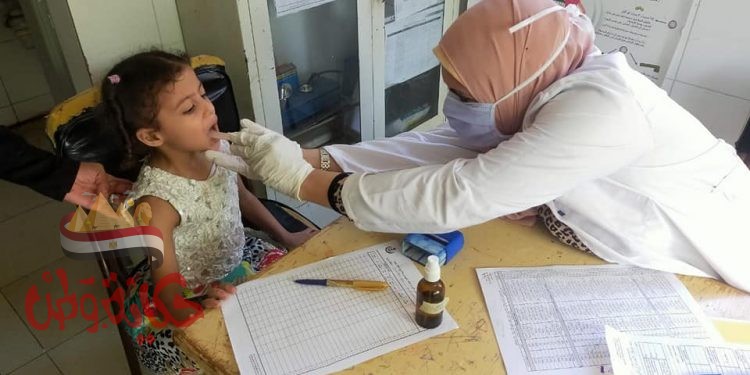 توقيع الكشف الطبي علي ما يقارب ١٤٠٠ مريض بالقافلة الطبية العلاجية بالظواهري بههيا