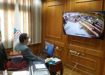 رئيس جامعة كفر الشيخ يلتقي بالطلاب في أول ايام العام الدراسي