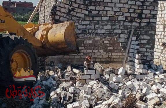 حملة لازالة حالة تعدي على الأراضى الزراعيه بقرية تيدا بسيدي سالم