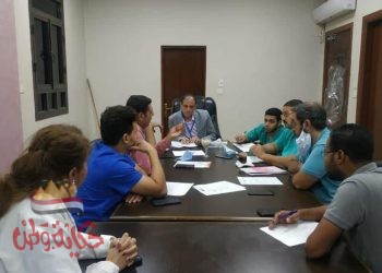  مدير معهد الأورام بأسوان يبحث تطوير الخدمة الطبية لتحقيق أهداف المبادرة الرئاسية لصحة المرأة