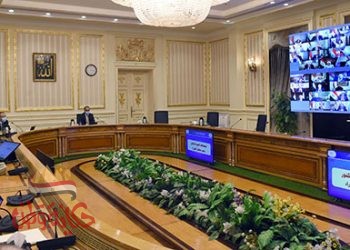 رئيس الوزراء يستعرض فرص  التعاون  بين مصر، والأردن والعراق