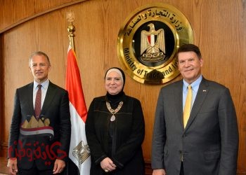  وزيرة التجارة والصناعة تبحث مع وفد الخارجية الامريكية تعزيز التعاون الاقتصادى المشترك خلال المرحلة المقبلة