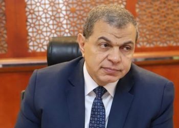 إقالة معاون وزير القوي العاملة المصرية من منصبه