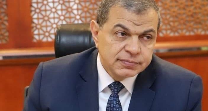 إقالة معاون وزير القوي العاملة المصرية من منصبه
