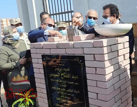 وزير التعليم العالي يضع حجر الأساس لجامعة المنصورة الأهلية