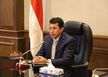 وزير الرياضة يؤازر بيراميدز قبيل نهائى الكونفيدرالية