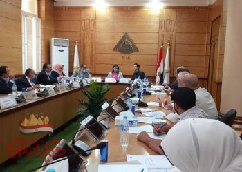 الاجتماع الدورى لمجلس صندوق البحوث العلمية بجامعة بنها