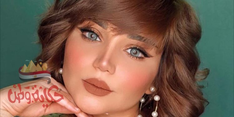 ميري اسماعيل: الأخضر والأحمر والأصفر.. ألوان الموضة لملابس شتاء 2021