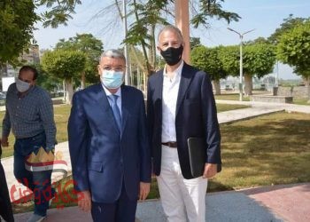 محافظ إلمنيا والسفير الامريكى