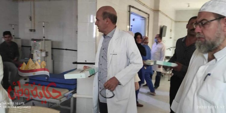 وكيل وزارة الصحة بالشرقية يقدم الشكر لفريق الإبراهيمية الطبي لتقديم حلوي المولد النبوي علي مرضي الغسيل الكلوي بالمستشفي