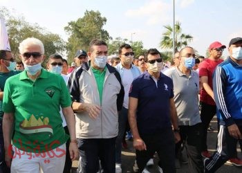 وزير الشباب والرياضة يشارك بمهرجان للمشي بالاسماعيليه