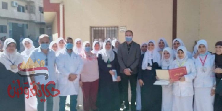 وكيل وزارة الصحة ورئيس مدينة ابشواي يكرمان الجيش الأبيض خلال التصدي لجائحة كورونا