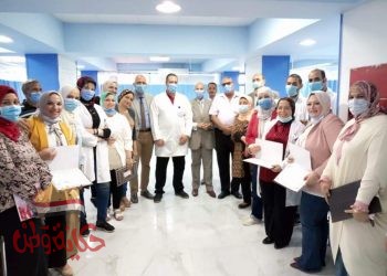 وكيل وزارة الصحة بالشرقية يكرم الجيش الأبيض بمستشفي القنايات المركزي