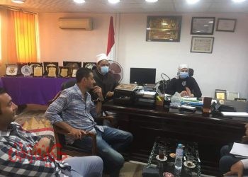 أبو زيد والمغربى يبحثان استخراج تصاريح المرافق لمجمع سفاجا النموذجى