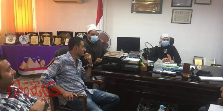 أبو زيد والمغربى يبحثان استخراج تصاريح المرافق لمجمع سفاجا النموذجى