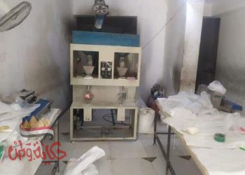 الفيــــــوم : ضبـــط صاحب مصنع سكر تموينى يتصرف بجزء من حصته وبيعها  للسوق السوداء بسنورس