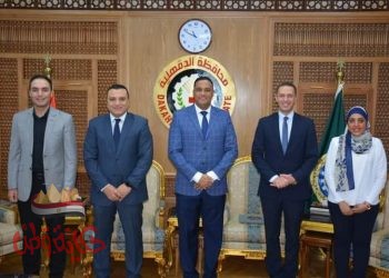 محافظ الدقهلية يكرم متدربى البرنامج الرئاسى لتأهل القادة