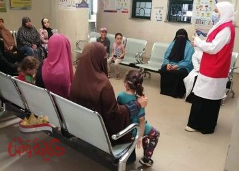 دويدار تتفقد أعمال مبادرة فحص وعلاج الأمراض المزمنة بابشواى