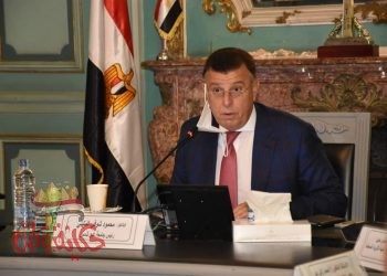 رئيس جامعة عين شمس يرأس اجتماع مجلس إدارة مركز دراسات و أبحاث طريق الحرير