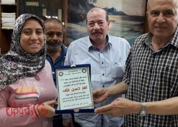 كلية الزراعة تكرم وكيل وزارة الزراعة ببنى سويف