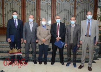 عميد هندسة طنطا يهنئ المكرمين ضمن قائمة الأفضل عالميًا