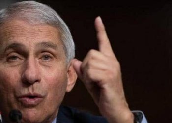 أنتوني فاوتشي يحظى بثقة كبيرة في الأوساط الطبية والشعبية داخل الولايات المتحدة