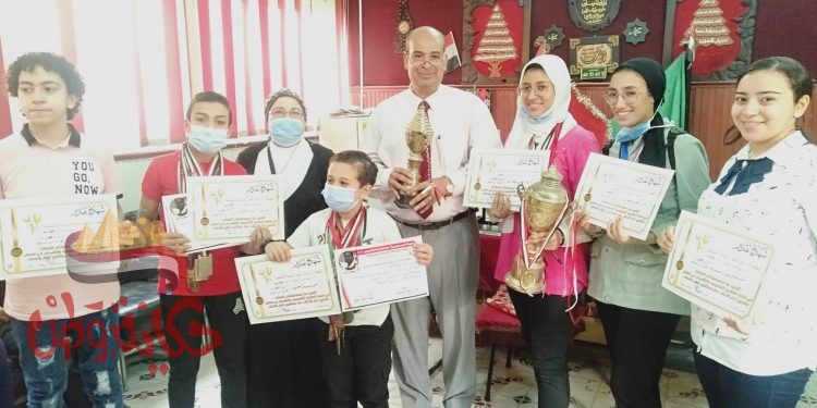 إدارة غرب شبرا الخيمه “تفرح ” طلاب ابطال الألعاب الرياضية علي مستوى الجمهورية في مسابقة الكاراتية .