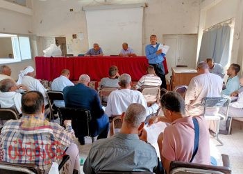 مناقشة اهم الأعمال في اجتماع مديري الجمعيات بابشواي الزراعيه