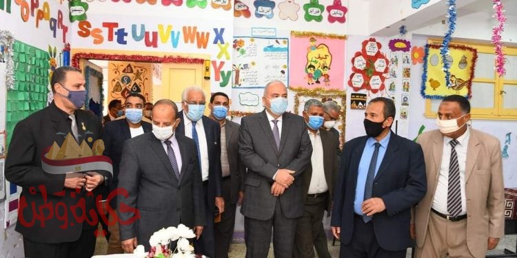 محافظ قنا :المقرات الإنتخابية جاهزة لإستقبال الناخبين غدا