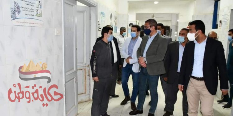 محافظ الفيوم يواصل تفقد اللجان الانتخابية .. ويفاجئ المستشفى المركزي بإطسا.