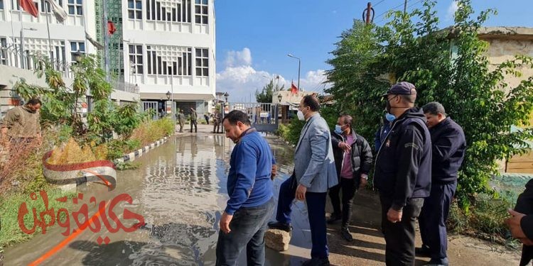 رئيس جامعة دمنهور يطمئن على إنتظام أعمال الصرف بجميع كليات الجامعة