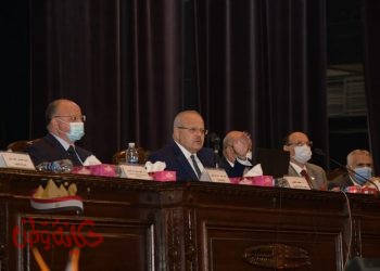مجلس جامعة القاهرة يعلن أسماء 32 فائزًا من علماء الجامعة وباحثيها بجوائز عام 2019 ويفتح الباب لجوائز 2020