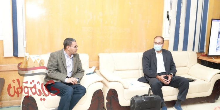 أسوان : لجنة التحول الرقمي تزور المستشفى الجامعي