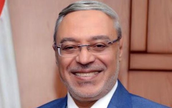 قراراً جمهورياً بتعيين الدكتور محمود ذكى رئيساً لجامعة طنطا