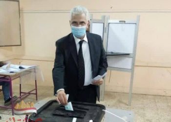 نائب رئيس جامعة طنطا للدراسات يدلي بصوته في انتخابات مجلس النواب 2020 مساء اليوم