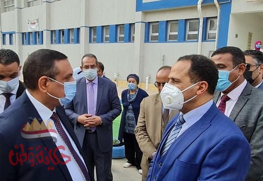 جوله محافظ البحيرة يرافقه رئيس جامعة دمنهور بلجان الإنتخابات