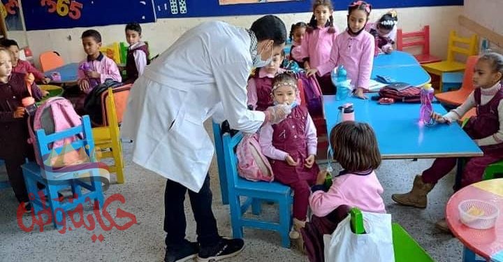 اليوم الأول لحملة تجريع الأطفال للقضاء على الطفيليات المعوية